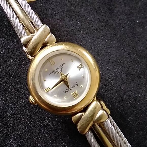 Armitron Bracelet Woman Watch - Picture 5 of 9